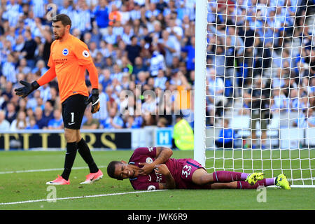 Von Manchester City Gabriel Jesus nimmt eine Verletzung während der Premier League Match an der AMEX Stadion, Brighton. Stockfoto