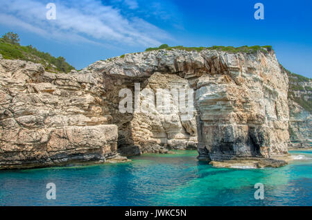 Kamara - Tripitos Bogen - Insel Paxos - Griechenland - Ionisches Meer Stockfoto
