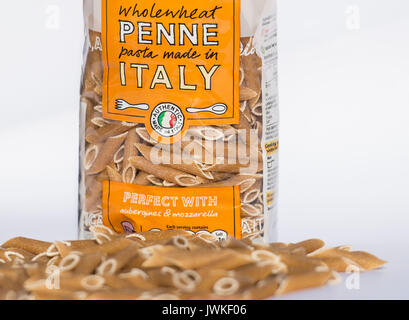 Eine generische lieferbar Bild von vollweizen Penne Pasta in London. Stockfoto