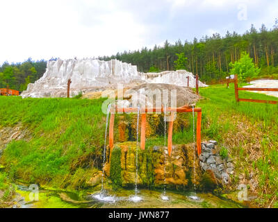 Egerszalok, Ungarn - Mai 05, 2017: Das Salz Hügel am Saliris Resort. Stockfoto