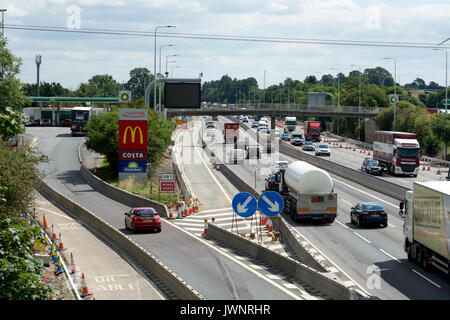 Watford Gap Services auf der Autobahn M1, Northamptonshire, England, Großbritannien Stockfoto