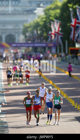 Irlands Robert Heffernan (rechts) konkurriert in der Männer 50 km Rennen gehen bei Tag zehn der Leichtathletik-WM 2017. Bild Datum: Sonntag, den 13. August 2017. Siehe PA Geschichte leichtathletik Welt. Photo Credit: John Walton/PA-Kabel. Einschränkungen: Nur für den redaktionellen Gebrauch bestimmt. Keine Übertragung von Ton oder bewegte Bilder und kein Video Simulation. Stockfoto