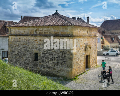 Gunpowder Magazine, erbaut 1580, das in der ummauerten Stadt Navarrenx, Pyrénées-Atlantiques, Frankreich. Stockfoto