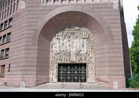 Die Kirche von St. Odile, Paris, Frankreich, eine der Chantiers du Cardinal, Baustellen Kardinal, in den 1930er Jahren eingeweiht. Stockfoto