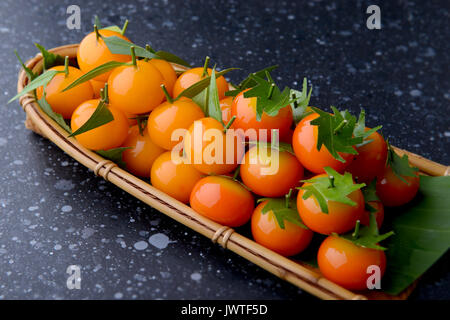 Obst Form Dessert oder Schauen choop in Thailand vom Boden Mung Bohnen sculp Obst und Gemüse Stil Foto in Flash Studio Beleuchtung. Stockfoto