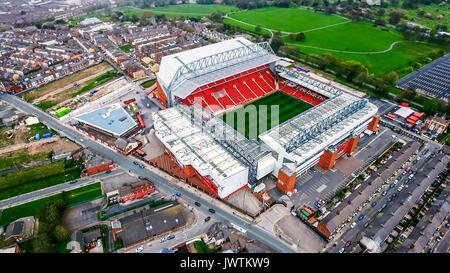 Luftbild Foto von Anfield Stadion in Liverpool. Iconic Fußballplatz und Heimat eines der erfolgreichsten England Seiten, FC Liverpool in Großbritannien