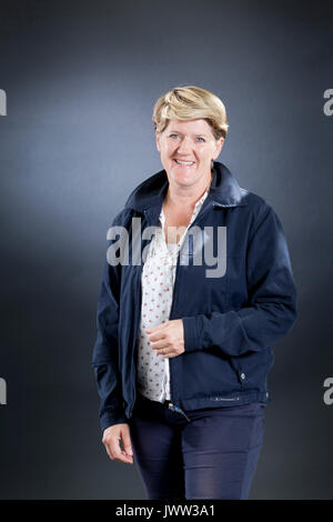 Edinburgh, Großbritannien. 13 Aug, 2017. Clare Victoria Balding OBE, der preisgekrönte Broadcaster, Journalist und Autor, erscheinen an der Edinburgh International Book Festival. Credit: GARY DOAK/Alamy leben Nachrichten Stockfoto