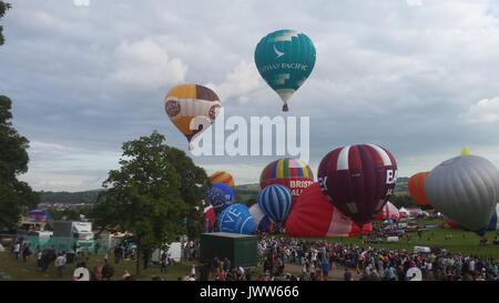 Bristol, UK. 13 Aug, 2017. Bristol International Balloon Fiesta, Bristol, UK Credit: NASTJA M/Alamy leben Nachrichten Stockfoto