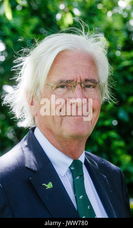 Hamburg, Deutschland. 31. Mai, 2017. Der ehemalige Zoodirektor Claus Hagenbeck wird dargestellt in Hagenbecks Tierpark in Hamburg, Deutschland, 31. Mai 2017. Foto: Markus Scholz/dpa/Alamy leben Nachrichten Stockfoto