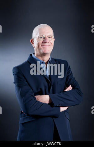 Edinburgh, Großbritannien. 14 Aug, 2017. Magnus Mills, der englische Schriftsteller und Short story writer, beim Edinburgh International Book Festival erscheinen. Credit: GARY DOAK/Alamy leben Nachrichten Stockfoto