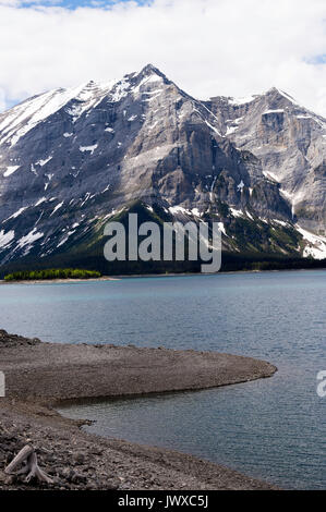 Mount Lyautey und Mount Putnik mit Upper Kananaskis Lake in den kanadischen Rockies Alberta Kanada Stockfoto