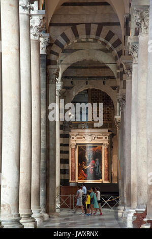 Romanische Kathedrale Metropolitana Primaziale di Santa Maria Assunta (Pisa Kathedrale) am Campo dei Miracoli aufgeführt von der UNESCO zum Weltkulturerbe in Pisa, Stockfoto