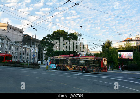 Belgrad, SERBIEN - Juli 13., 2017. Balkanska Straße, obere Plätze in Belgrad, eine "Brücke" zwischen Alt und Neu. Stockfoto