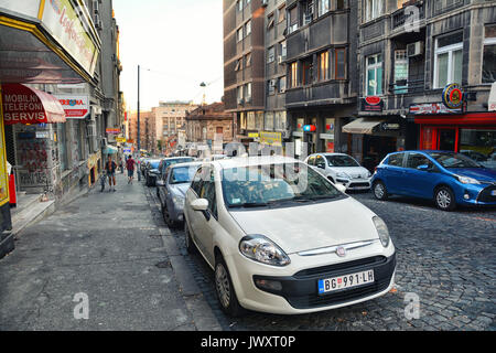 Belgrad, SERBIEN - Juli 13., 2017. Balkanska Straße, obere Plätze in Belgrad, eine "Brücke" zwischen Alt und Neu. Stockfoto