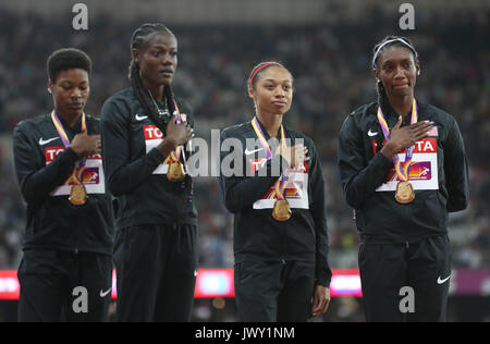 USA die 4x400m Staffel der Frauen (gold) bei Tag zehn der Leichtathletik-WM 2017 auf der Londoner Stadion. Stockfoto