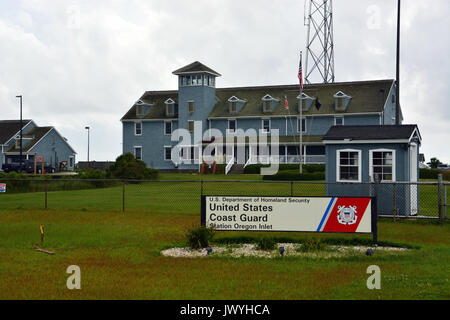 Die US Coast Guard Station in Oregon Eingang auf den Outer Banks von North Carolina. Stockfoto