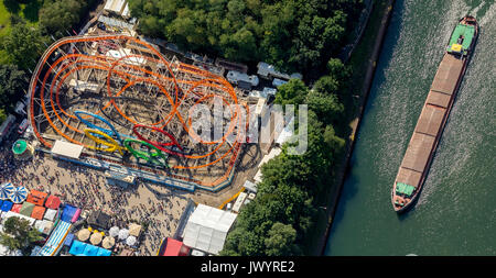 582. Cranger Messe, Messegelände Karussell, Achterbahn, Riesenrad, Aussichtsturm, Fahrten, Messe Attraktionen, Festival, Publikum ketten Karussel, Stockfoto