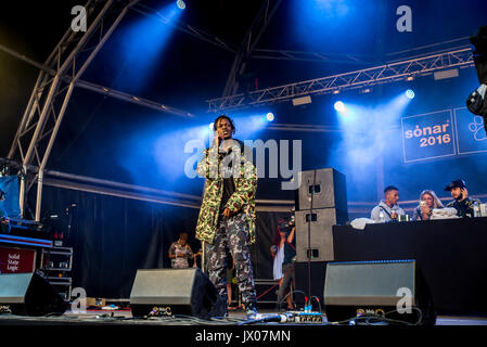 BARCELONA - 18 JUN: Abschnitt Boyz (Rap-Band) führen im Konzert beim Sonar Festival am 18. Juni 2016 in Barcelona, Spanien. Stockfoto