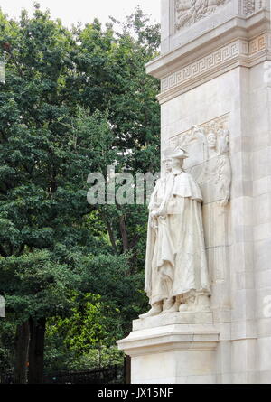 New York, USA - 27. September 2016: In der Nähe des Washington als Commander-in-chief, begleitet von Ruhm und Tapferkeit" (1916) von Hermon MacNeil' Stockfoto