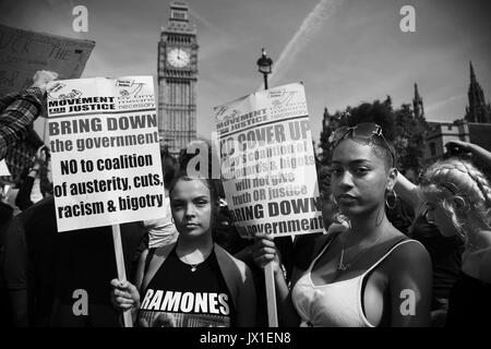 Der Tag des Zorns Protest durch Bewegung für Gerechtigkeit organisiert ging von Shepherdís Bush zur Downing Street und Parliament Square 21. Juni 2017, London, U Stockfoto