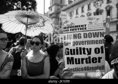 Der Tag des Zorns Protest durch Bewegung für Gerechtigkeit organisiert ging von Shepherd's Bush zur Downing Street und Parliament Square 21. Juni 2017, London, U Stockfoto