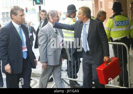 CONNORS BRIGHTON 01273 486851 BILD VON NIGEL BOWLES07860 839102 13/08/04 TUC-Konferenz in Brighton 2004 Tony BLAIR KOMMT IN BRIGHTON Stockfoto