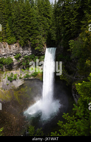 Die spektakuläre Brandywine fällt in Brandywine Provincial Park in der Nähe von Whistler British Columbia Kanada Stockfoto