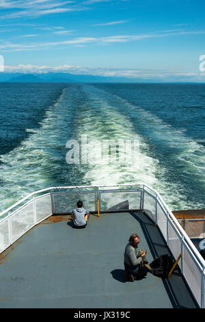 Die von BC Ferries Königin der Cowichan Autofähre Voyaging von Horseshoe Bay erstellt nach Nanaimo auf Vancouver Island British Columbia Kanada Stockfoto