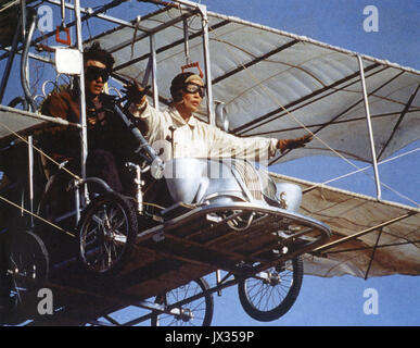 Die Magnificent Men In Their Flying Machines 1965 Twentieth Century Fox Film mit Sarah Miles und Stuart Whitman Stockfoto