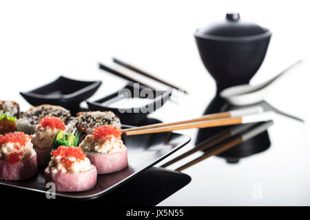 Japanisches Sushi, orientalische Meeresfrüchte. Gesunde Ernährung Konzept. Für Typografie. Stockfoto