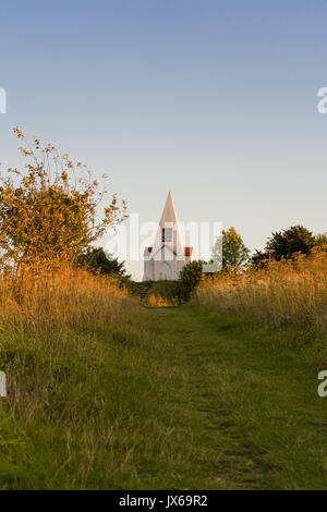 Weg zum Denkmal hinauf zum Pferd namens 'Vorsicht Chalk Grube' auf Farley Mount in Hampshire, England, Großbritannien Stockfoto