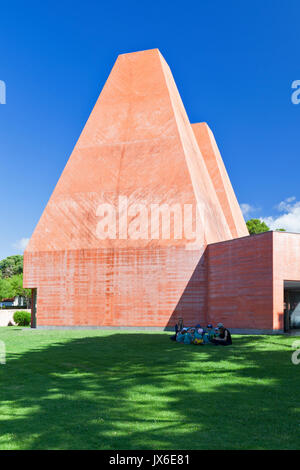 Casa das historias Paula Rego Museum, Cascais, in der Nähe von Lissabon, Portugal. Von Eduardo Souto de Moura konzipiert, das Gebäude wurde im Jahr 2009 abgeschlossen. Stockfoto