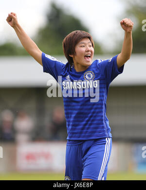 Ji So-Yun von Chelsea Damen feiert den Gewinn nach dem FAWSL Match zwischen Chelsea Damen & Birmingham Damen an Staines Stadt FC am Sonntag, den 24. August Stockfoto