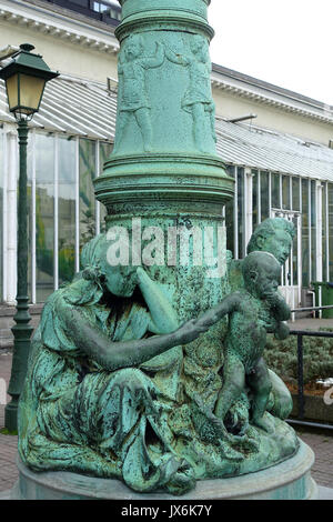 Die vier Altersgruppen von Jules Lagae Botanische Garten von Brüssel, Belgien DSC 06694 Stockfoto