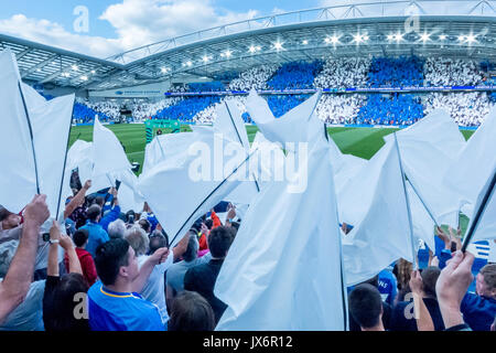 Brighton und Hove Albion FC erstes Spiel in der Premier League gegen Manchester City FC Stockfoto