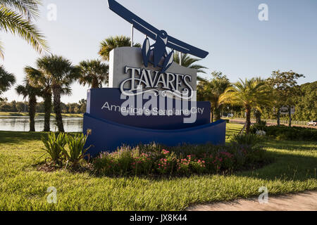 Tavares Florida USA unterzeichnen Name anzeigen Stockfoto