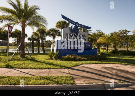 Tavares Florida USA unterzeichnen Name anzeigen Stockfoto