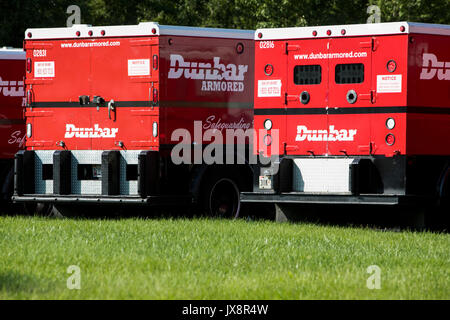 Eine Reihe von Dunbar gepanzerte Fahrzeuge in Beltsville, Maryland, am 13. August 2017. Stockfoto