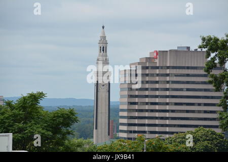 Die ikonischen Springfield Campanile Clock Tower. Stockfoto