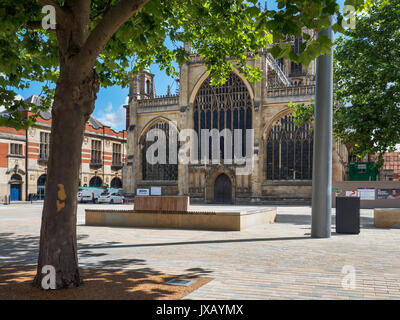 Rumpf Münster von Trinity Square in der Altstadt am Rumpf Yorkshire England Stockfoto