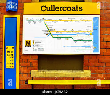 Cullercoats Metro Station Metro Karte und Informationen Stockfoto