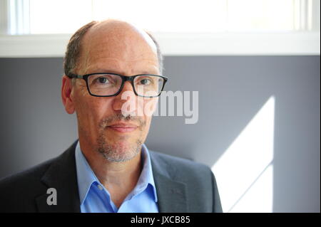 Tom Perez Vorsitzender der Demokratischen Nationalkomitee DNC in seinem Haus in Maryland Stockfoto