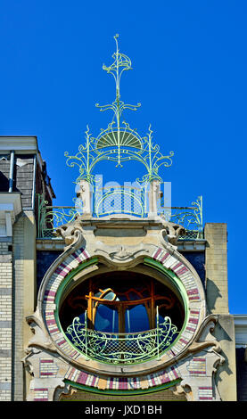 Brüssel, Belgien. Maison de Saint-Cyr/Saint Cyr Huis, Wohnhaus (Art Nouveau Stil: Gustav Strauven, 1903) Square Ambiorix, Detail der Fassade Stockfoto