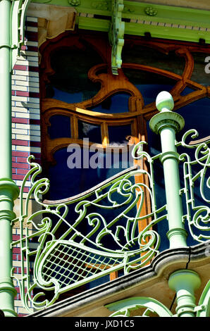 Brüssel, Belgien. Maison de Saint-Cyr/Saint Cyr Huis, Wohnhaus (Art Nouveau Stil: Gustav Strauven, 1903) Square Ambiorix. Detail der Fassade Stockfoto