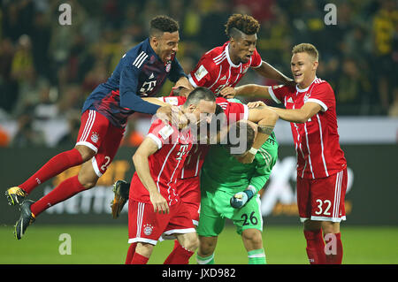 05.08.2017, DFL Supercup 2017, Borussia Dortmund - FC Bayern München, im Signal Iduna Park Dortmund. Schlussjubel Bayern München Foto: Cronos/MIS Stockfoto