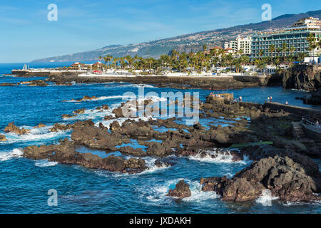 Blick über die Skyline von Puerto De La Cruz, Teneriffa, Spanien Stockfoto