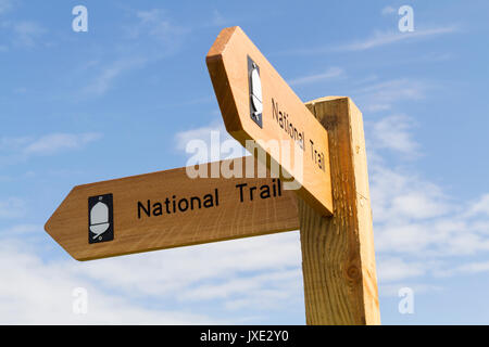 Ein Norfolk Coast Path finger post Fußweg Zeichen Stockfoto