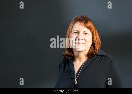 Edinburgh, Großbritannien. 16 Aug, 2017. Linda Grant beim Edinburgh International Book Festival Linda Grant Erscheinen ist ein englischer Schriftsteller und Journalist. Ihre Fiktion lenkt stark von ihren jüdischen Hintergrund, Familiengeschichte und der Geschichte von Liverpool. Credit: Rich Dyson/Alamy leben Nachrichten Stockfoto