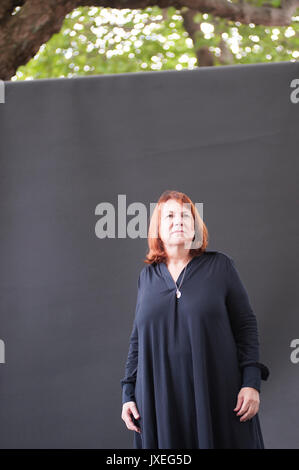 Edinburgh, Großbritannien. 16 Aug, 2017. Linda Grant Schriftsteller und Journalist erscheinen an der Edinburgh International Book Festival Credit: Lorenzo Dalberto/Alamy leben Nachrichten Stockfoto