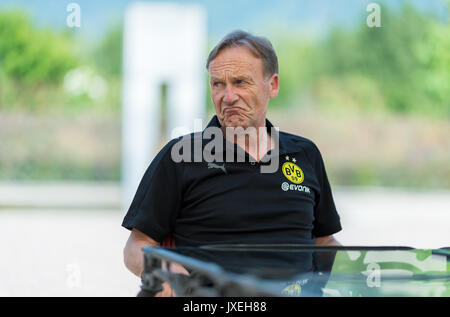 Bad Ragaz, Schweiz. 30. Juli, 2017. Hans-Joachim Watzke, Vorsitzender der Borussia Dortmund sagte in einem Interview, in Bad Ragaz, Schweiz, 30. Juli 2017. Foto: Guido Kirchner/dpa/Alamy leben Nachrichten Stockfoto